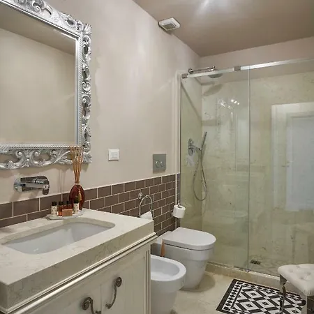 Luxury Rucellai